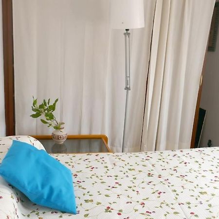 Casa Soleada En Calle Tranquila Севилья Экстерьер фото