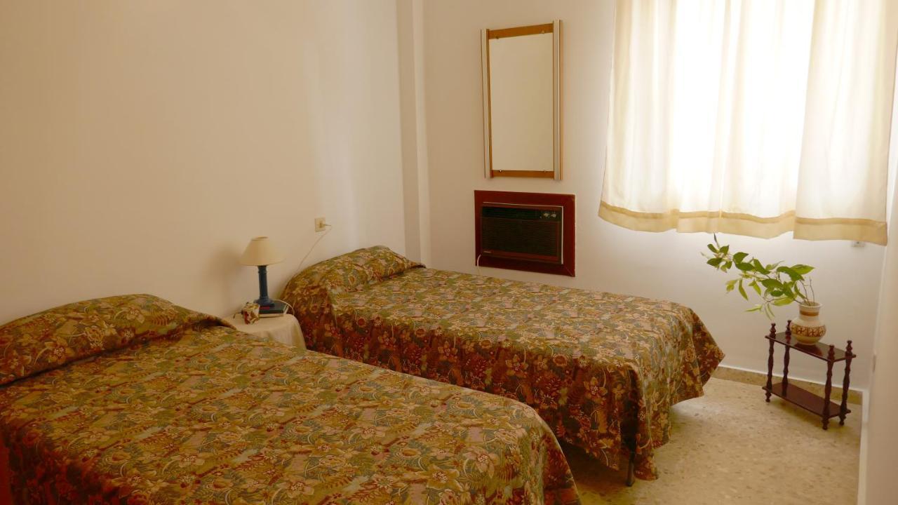 Casa Soleada En Calle Tranquila Севилья Экстерьер фото